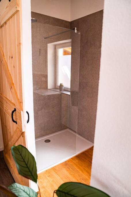 Sonnenbühl Neu Renoviertes Ferienhaus/Wohnunng Kleine Auszeit מראה חיצוני תמונה