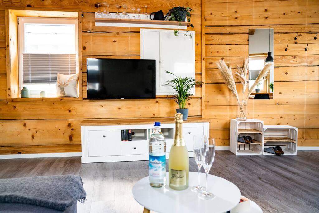 Sonnenbühl Neu Renoviertes Ferienhaus/Wohnunng Kleine Auszeit מראה חיצוני תמונה