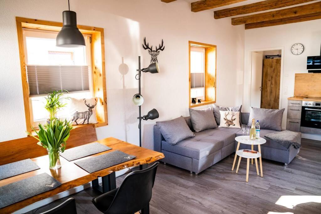 Sonnenbühl Neu Renoviertes Ferienhaus/Wohnunng Kleine Auszeit מראה חיצוני תמונה